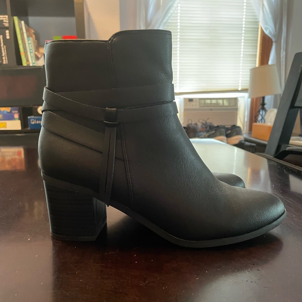 Style & Co - Size 9 - Black - Heeled Boots